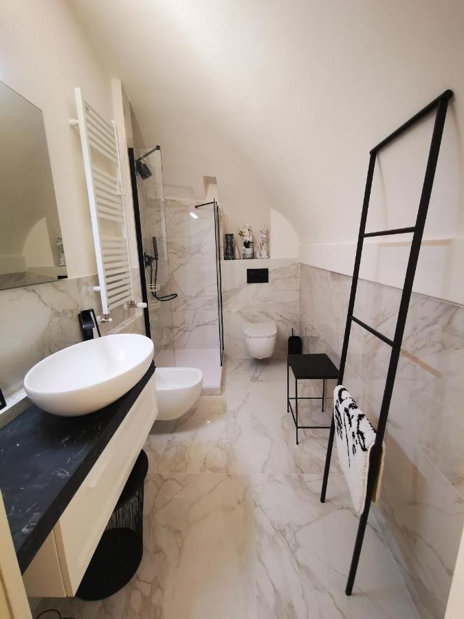 Gombruti14 Boutique Home Болонья Экстерьер фото