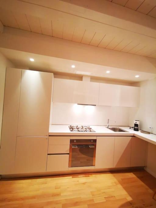 Gombruti14 Boutique Home Болонья Экстерьер фото