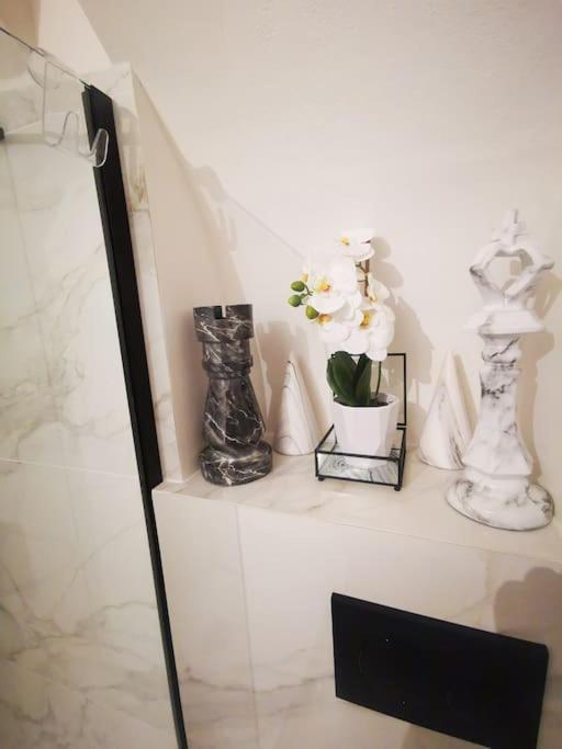 Gombruti14 Boutique Home Болонья Экстерьер фото