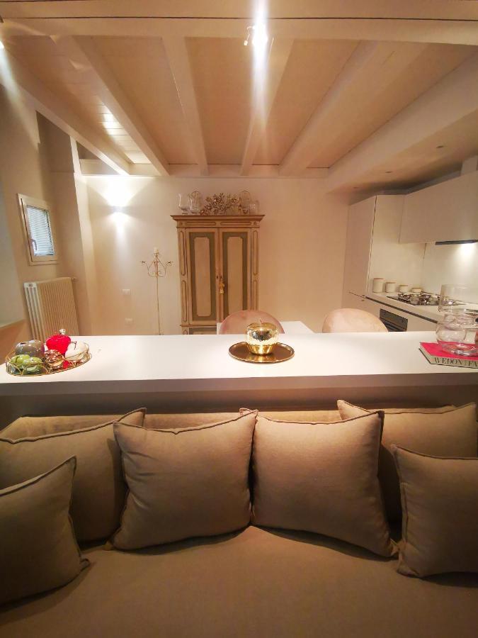 Gombruti14 Boutique Home Болонья Экстерьер фото