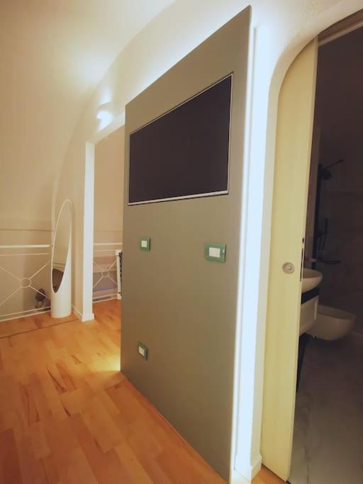Gombruti14 Boutique Home Болонья Экстерьер фото