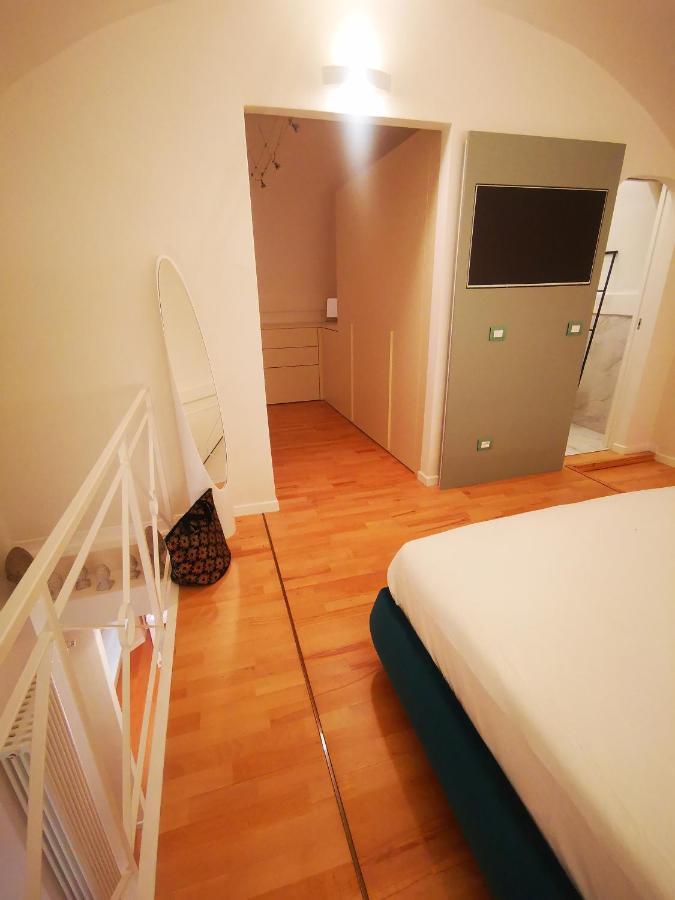 Gombruti14 Boutique Home Болонья Экстерьер фото