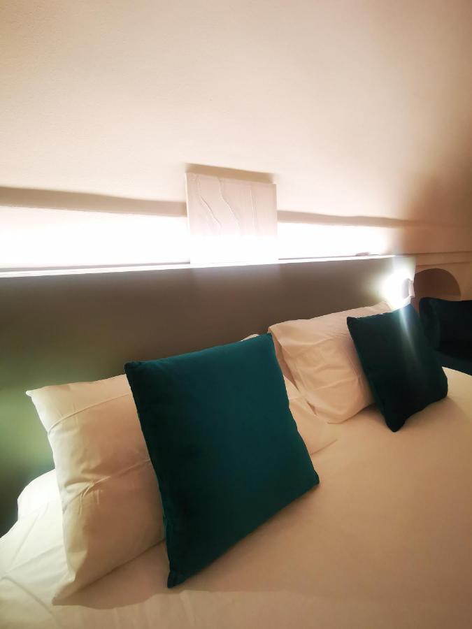 Gombruti14 Boutique Home Болонья Экстерьер фото